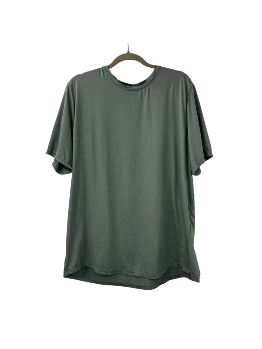 UNRL Men’s 2XL Sage Green Lightweight Activewear Perfomance T-Shirt Short Sleeve